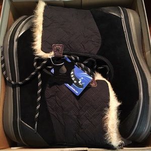 Clark’s mucker mist black